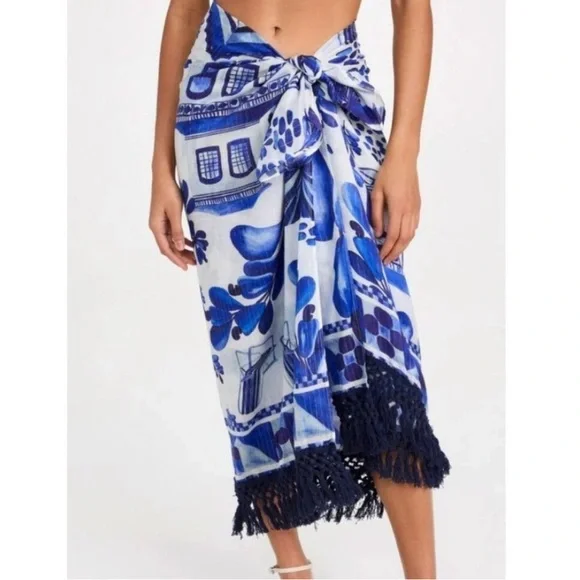 FARM RIO
Fringed Printed Metallic Voile Pareo sarong - Picture 5 of 9